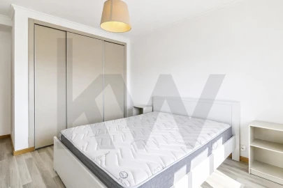 Apartamento T2 para Venda em Pedrouços