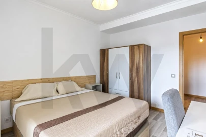 Apartamento T2 para Venda em Pedrouços
