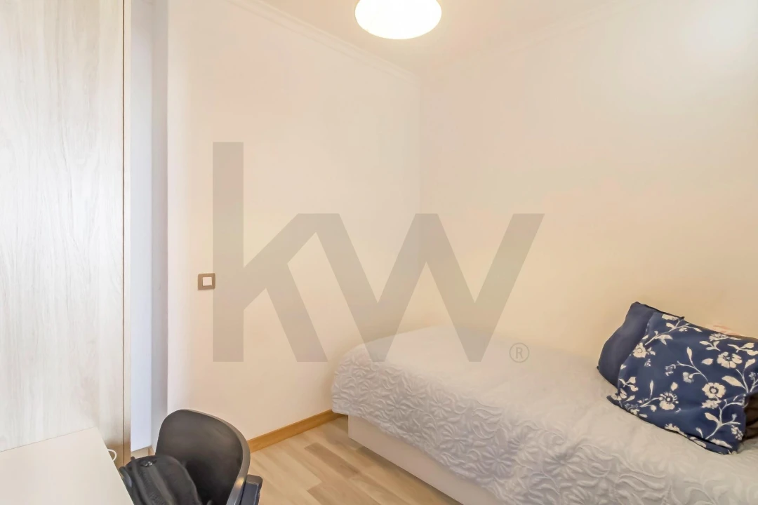 Apartamento T2 para Venda em Pedrouços Foto 11