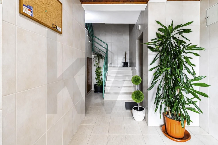 Apartamento T2 para Venda em Pedrouços Foto 2