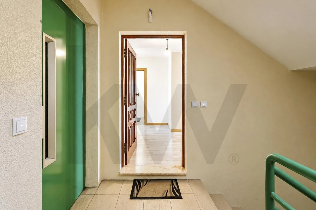 Apartamento T2 para Venda em Pedrouços Foto 3