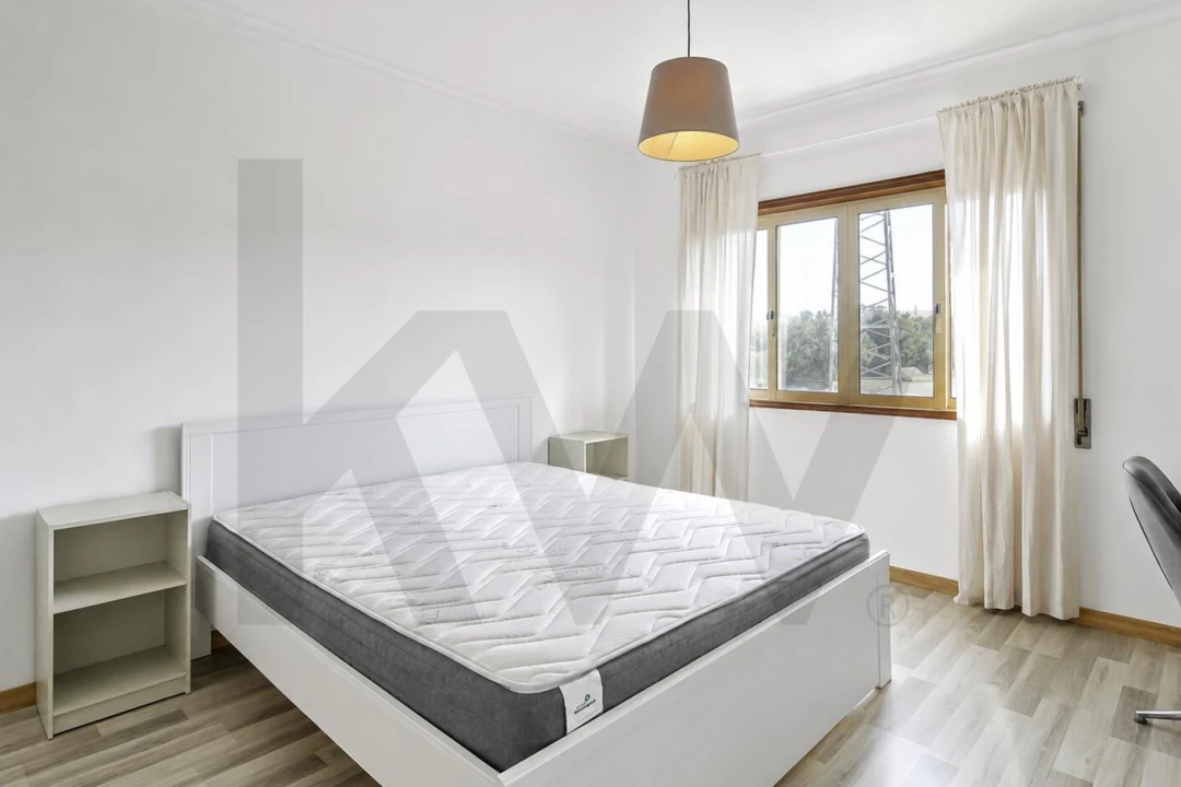 Apartamento T2 para Venda em Pedrouços Foto 24