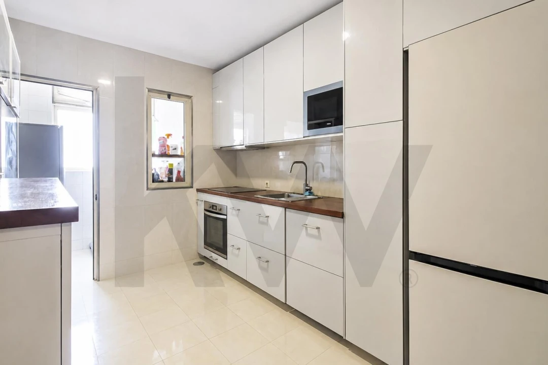 Apartamento T2 para Venda em Pedrouços Foto 13