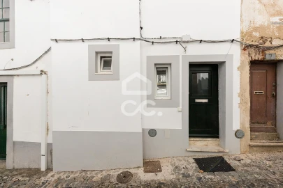 Moradia T2 para Venda em Évora (São Mamede, Sé, São Pedro e Santo Antão)
