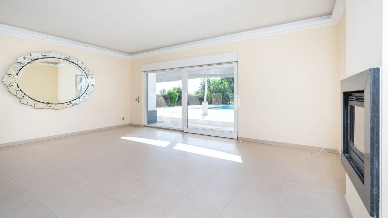 Moradia T6 para Venda em Boliqueime Foto 6