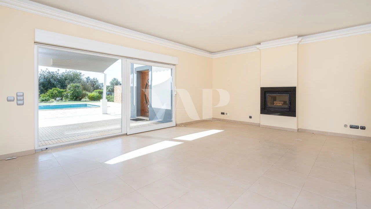 Moradia T6 para Venda em Boliqueime Foto 2