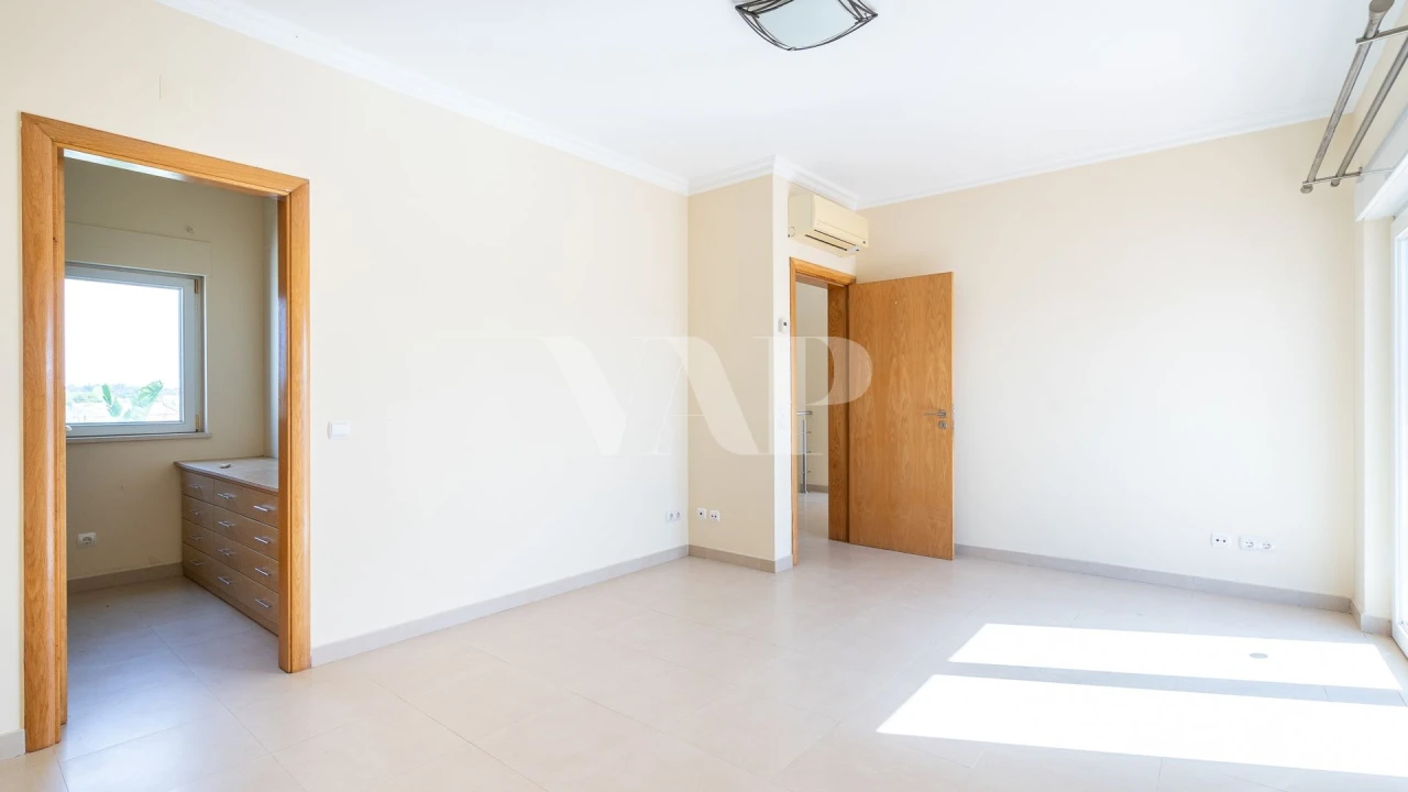 Moradia T6 para Venda em Boliqueime Foto 22