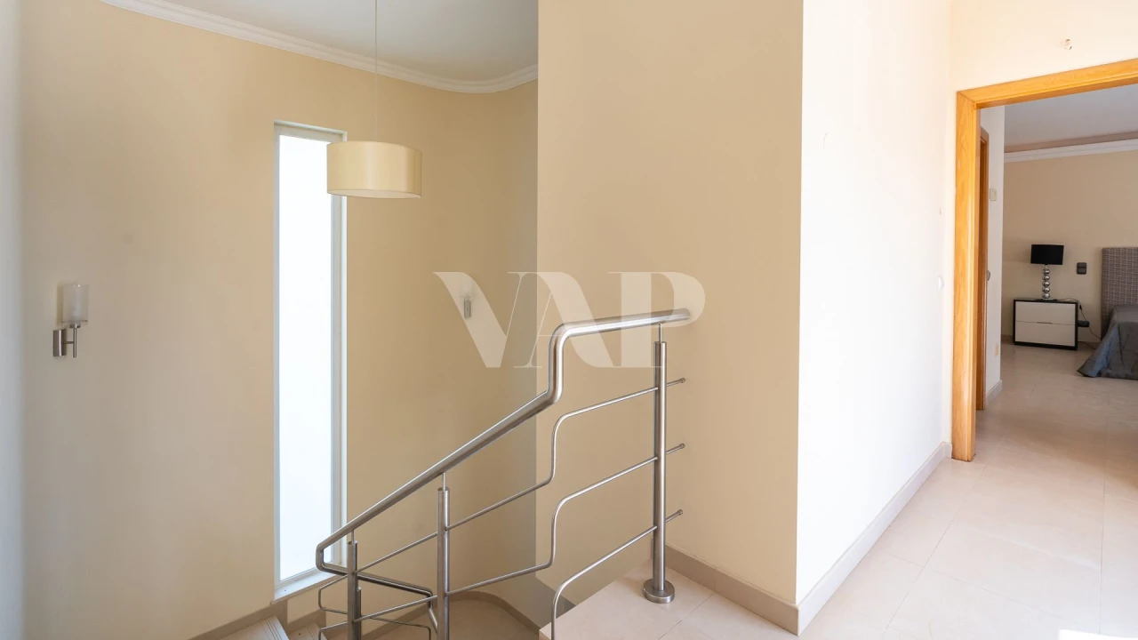 Moradia T6 para Venda em Boliqueime Foto 15