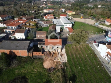 Moradia T2 para Venda em Aguda