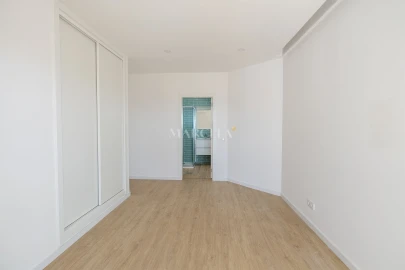 Apartamento T3 para Venda em Lagos (São Sebastião e Santa Maria)