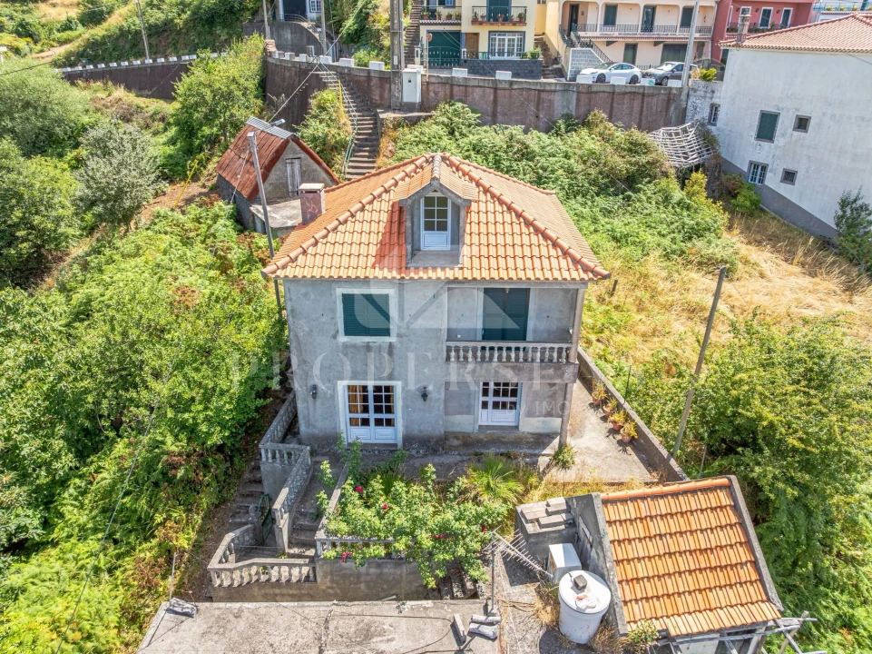 Moradia T2 para Venda em Ribeira Brava Foto 5