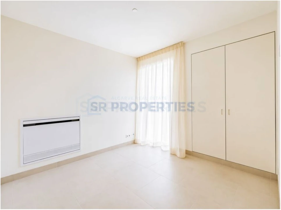 Apartamento T2 para Venda em Quarteira Foto 21