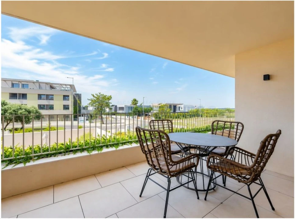 Apartamento T2 para Venda em Quarteira Foto 5