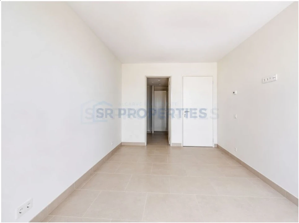 Apartamento T2 para Venda em Quarteira Foto 17