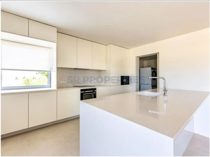 Apartamento T2 para Venda em Quarteira Foto 2