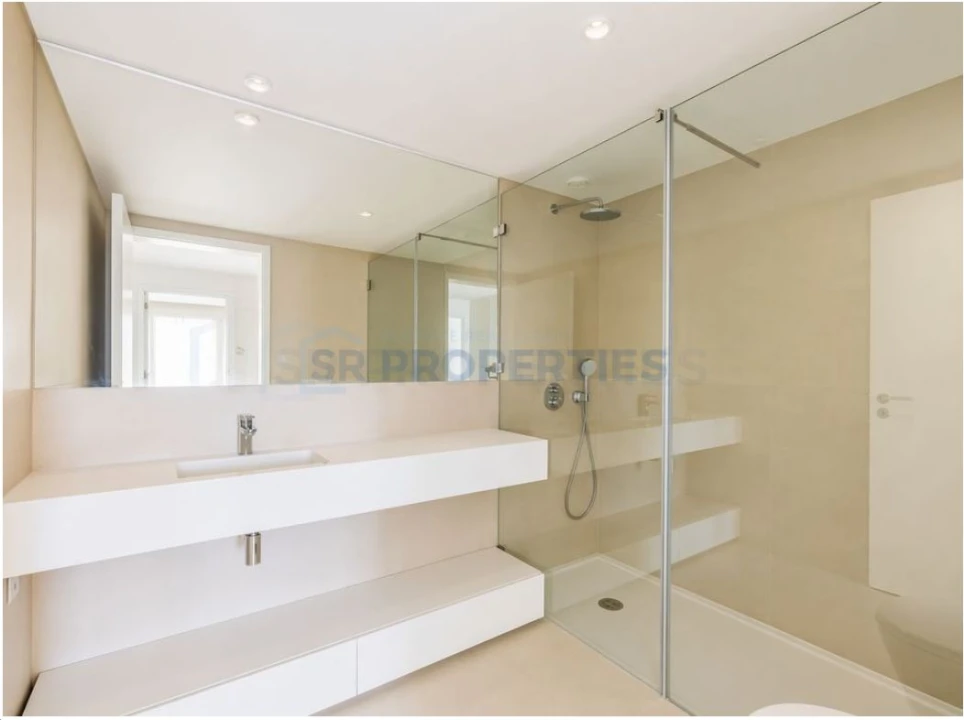 Apartamento T2 para Venda em Quarteira Foto 14