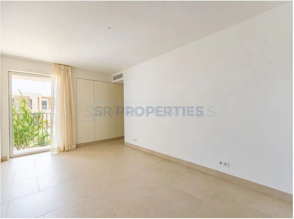 Apartamento T2 para Venda em Quarteira Foto 15