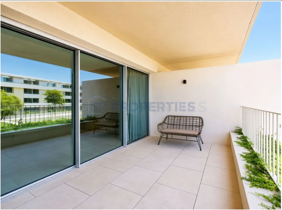Apartamento T2 para Venda em Quarteira Foto 24