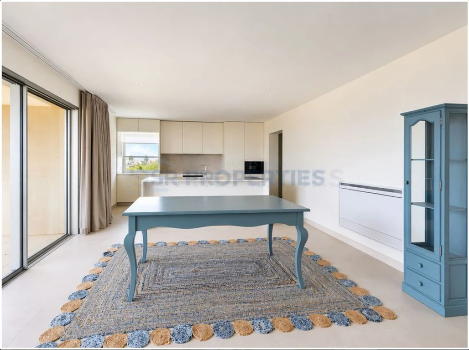 Apartamento T2 para Venda em Quarteira Foto 11