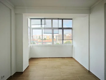 Apartamento T1 para Venda em Águas Livres