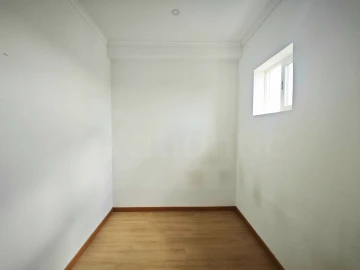 Apartamento T1 para Venda em Águas Livres
