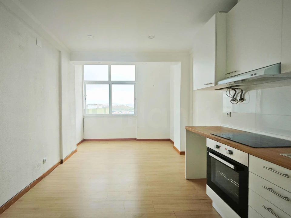 Apartamento T1 para Venda em Águas Livres Foto 5