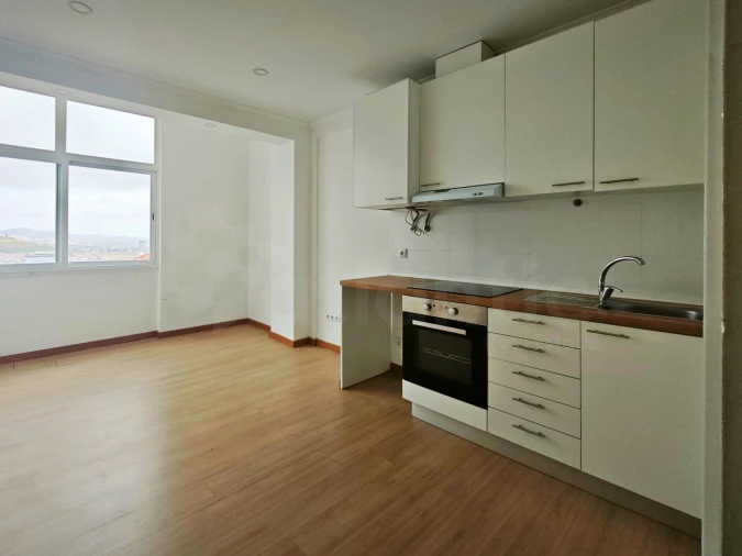 Apartamento T1 para Venda em Águas Livres Foto 6