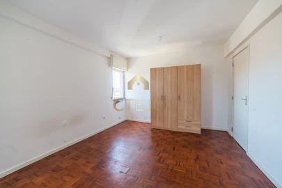 Apartamento T2 para Venda em Algueirão-Mem Martins