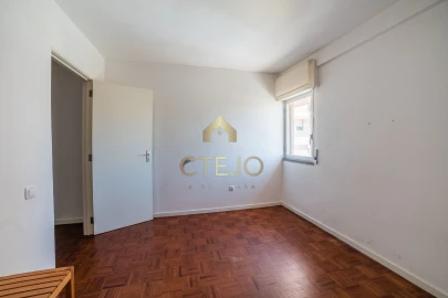 Apartamento T2 para Venda em Algueirão-Mem Martins