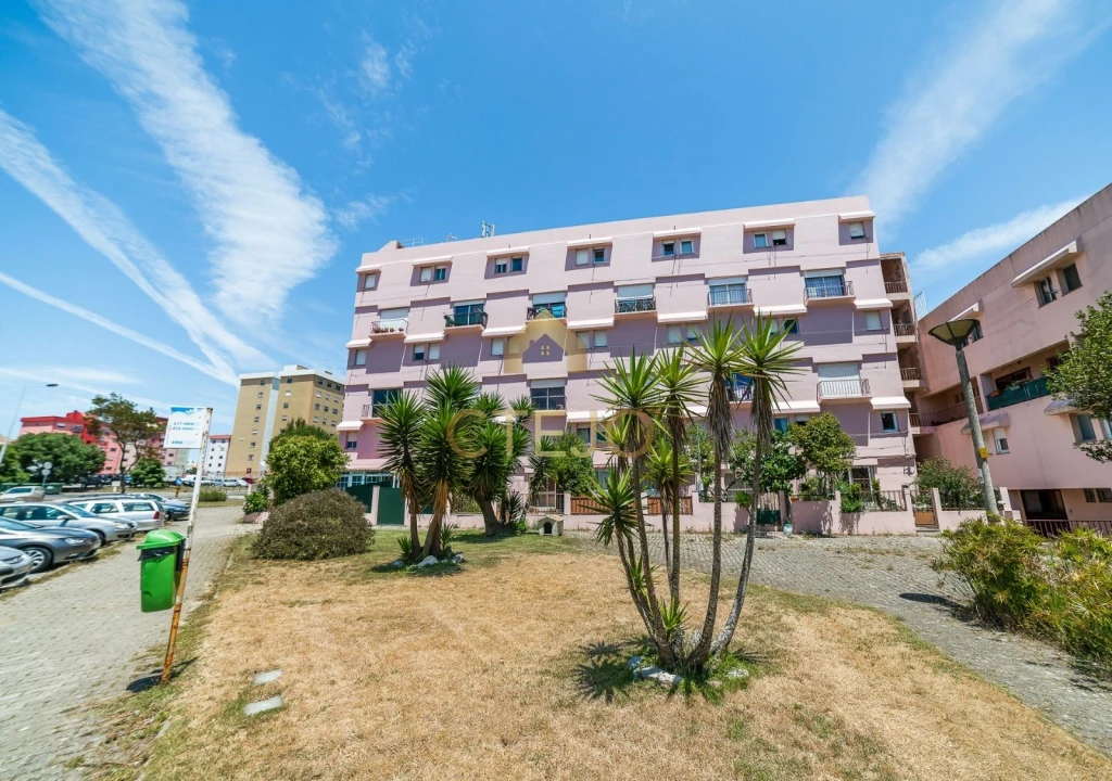 Apartamento T2 para Venda em Algueirão-Mem Martins Foto 22