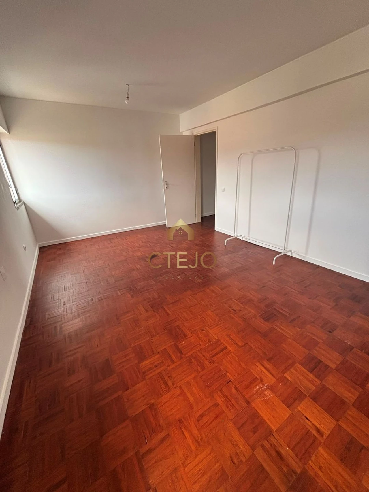 Apartamento T2 para Venda em Algueirão-Mem Martins Foto 10
