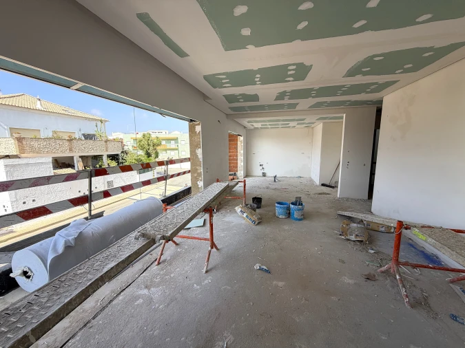 Apartamento T3 para Venda em Portimão Foto 4