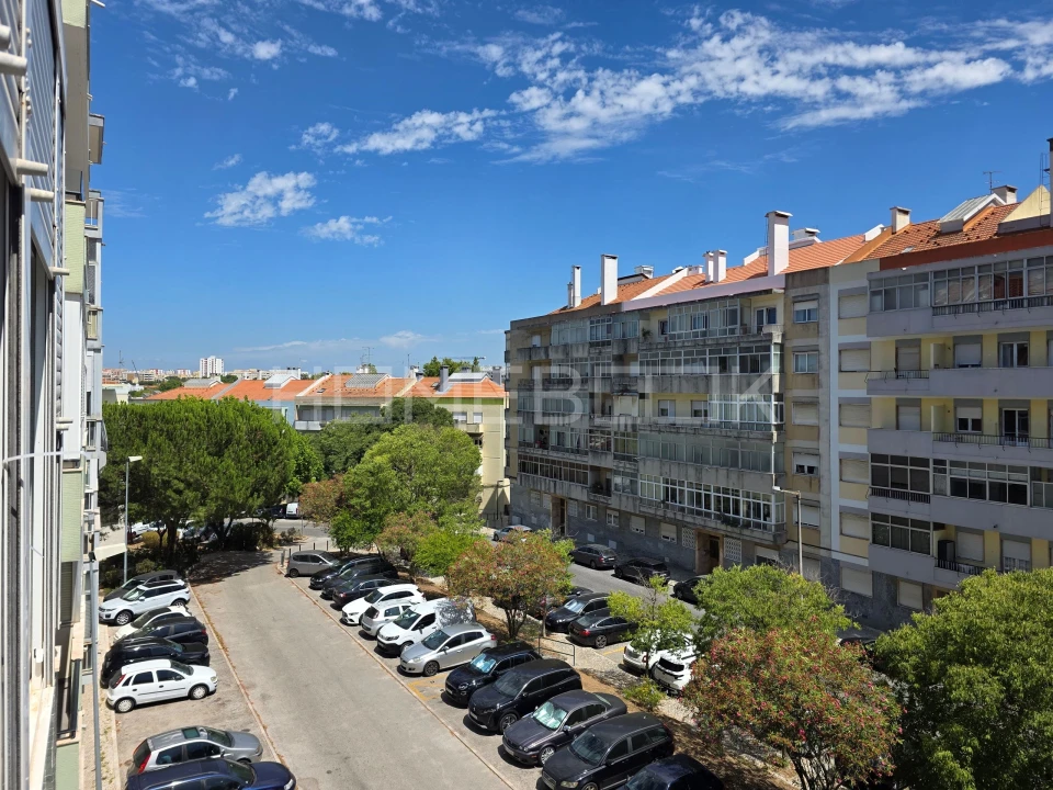 Apartamento T3 para Venda em Benfica Foto 8