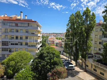 Apartamento T3 para Venda em Benfica