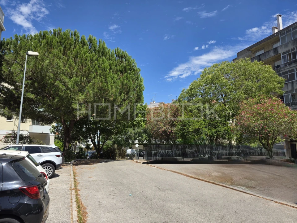 Apartamento T3 para Venda em Benfica Foto 4