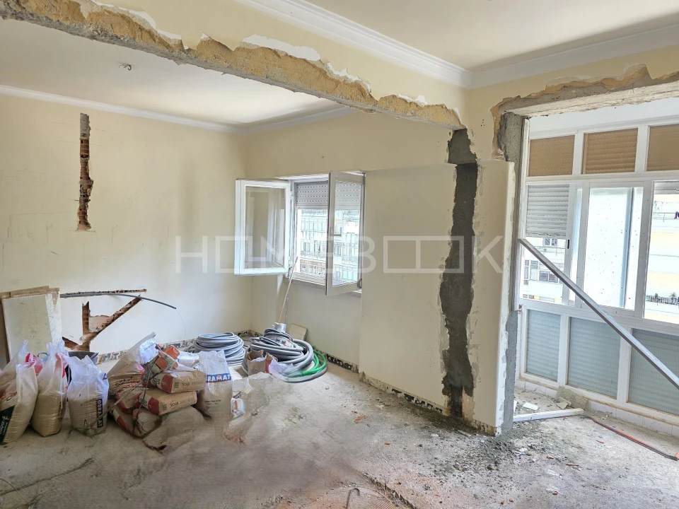 Apartamento T3 para Venda em Benfica Foto 1
