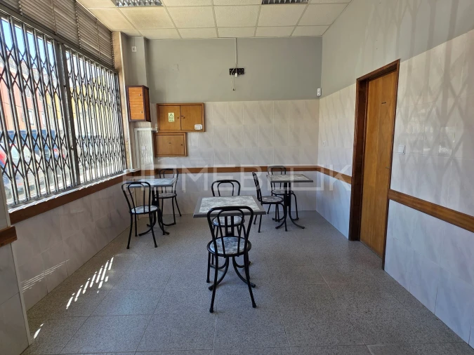 Negócio para Venda em Benfica Foto 6