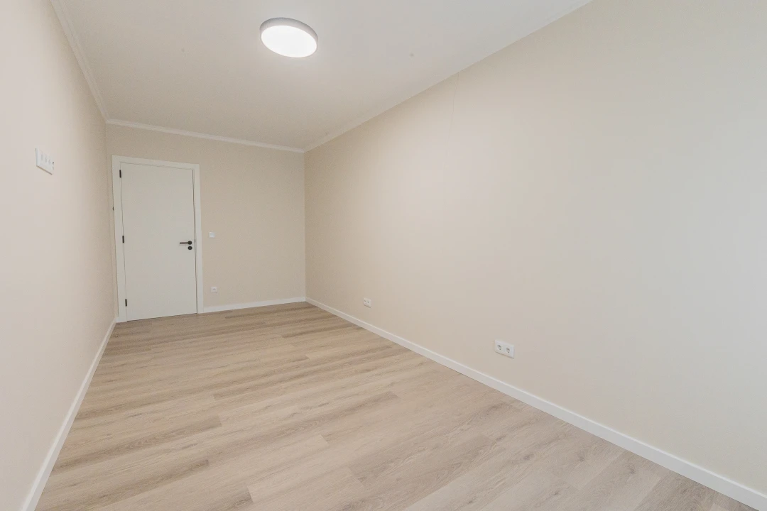 Apartamento T2 para Arrendamento em Arrifes Foto 8