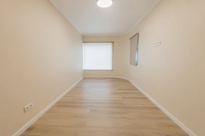 Apartamento T2 para Arrendamento em Arrifes