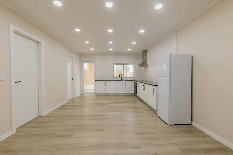 Apartamento T2 para Arrendamento em Arrifes Foto 2