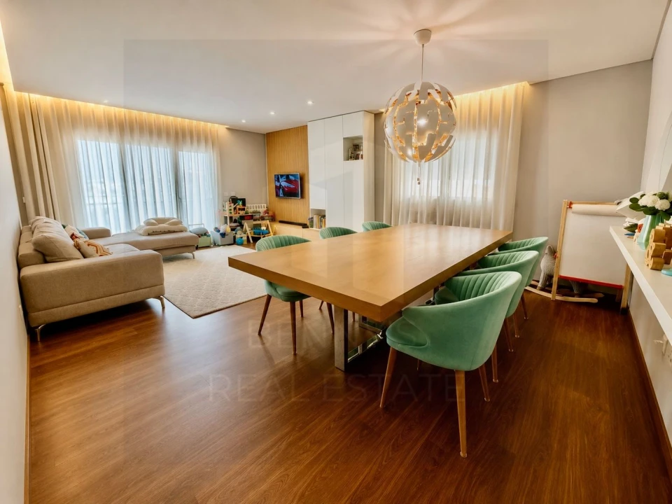 Apartamento T3 para Venda em Leiria, Pousos, Barreira e Cortes Foto 1