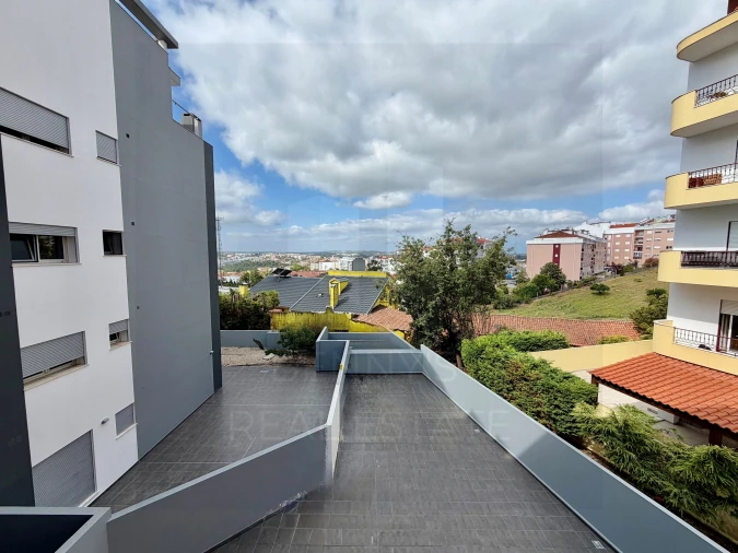 Apartamento T3 para Venda em Leiria, Pousos, Barreira e Cortes Foto 9