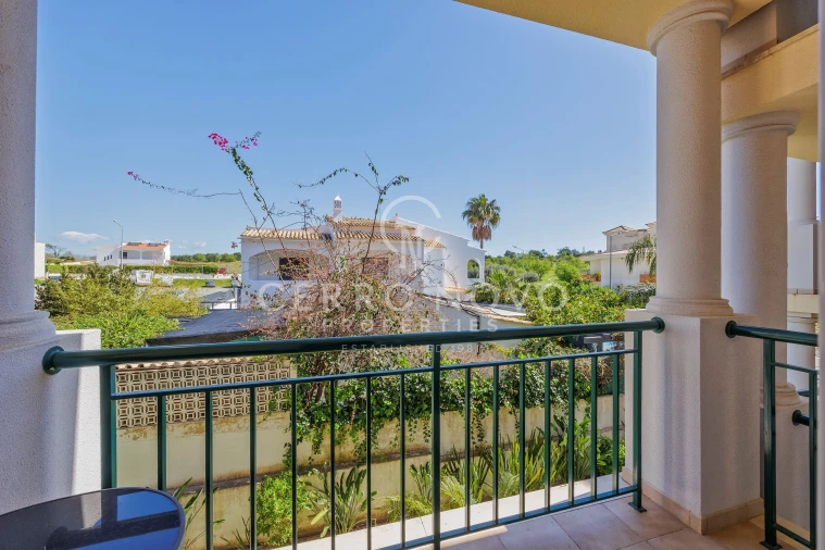 Apartamento T2 para Venda em Guia Foto 9