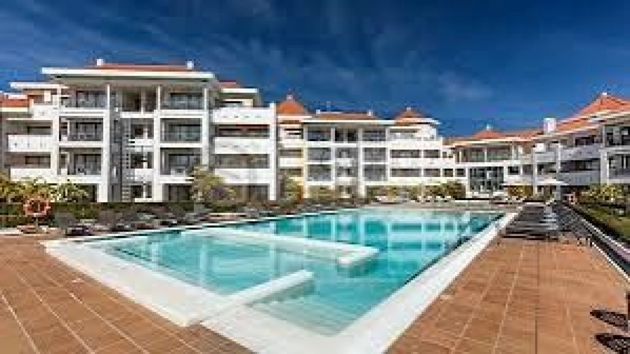 Apartamento T2 para Venda em Quarteira Foto 1