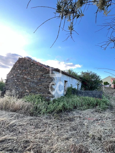 Terreno para Venda em Santo Andre das Tojeiras