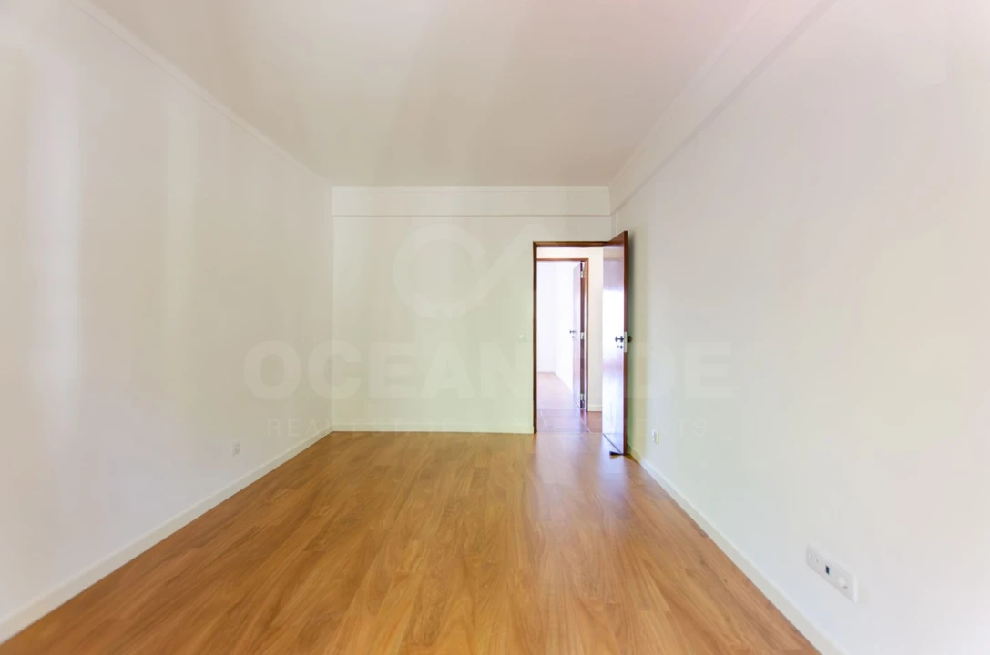 Apartamento T2 para Arrendamento em Alcabideche Foto 26