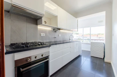 Apartamento T2 para Arrendamento em Alcabideche