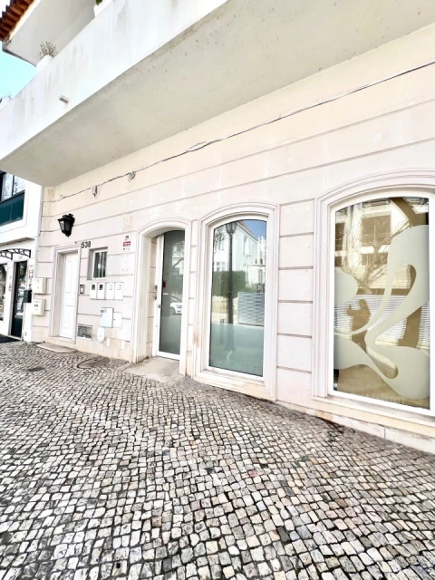 Loja para Arrendamento em Cascais e Estoril