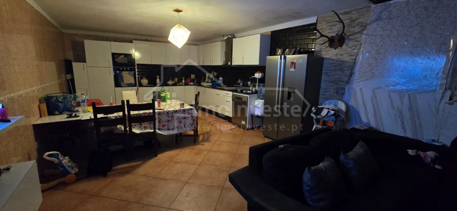 Moradia T4 para Venda em Cebolais de Cima e Retaxo Foto 2