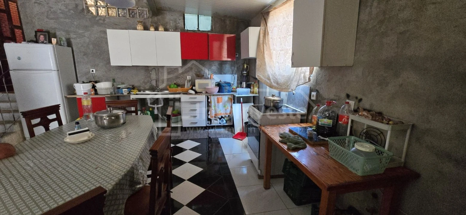 Moradia T4 para Venda em Cebolais de Cima e Retaxo Foto 4